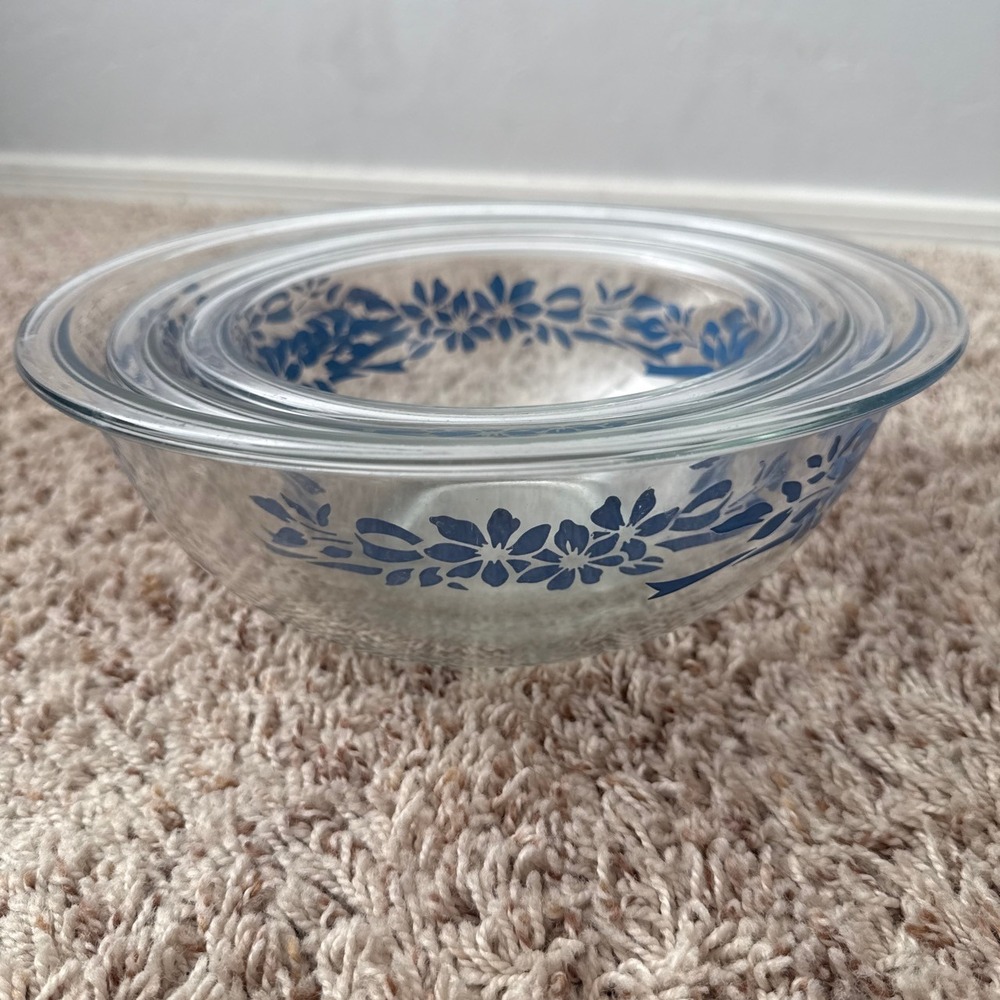Vintage Pyrex Colonial Mist Clear Glass Nesting Mixing Bowls Blue Floral 3 Piece